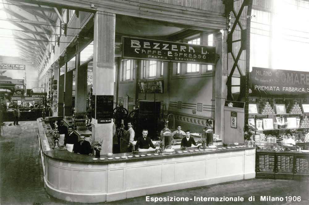 First espresso machine is called tipo gigante con doppio rubentto showcased in 1906