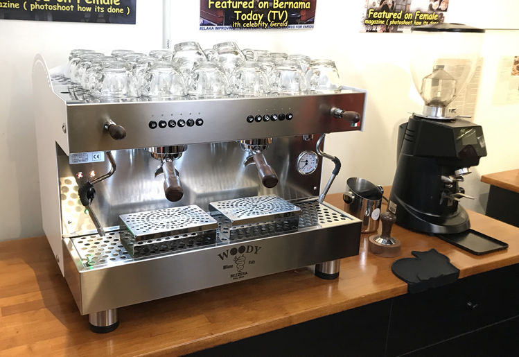 Bezzera Wood DE Espresso Machine from Italy for Cafe in Malaysia